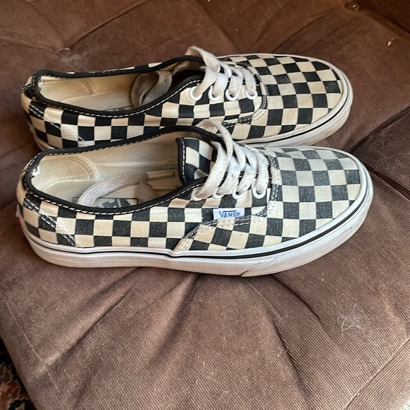 Vans tie up shoes - Picture 2 of 3